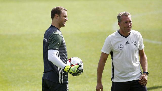 动作制造门 动作制造门